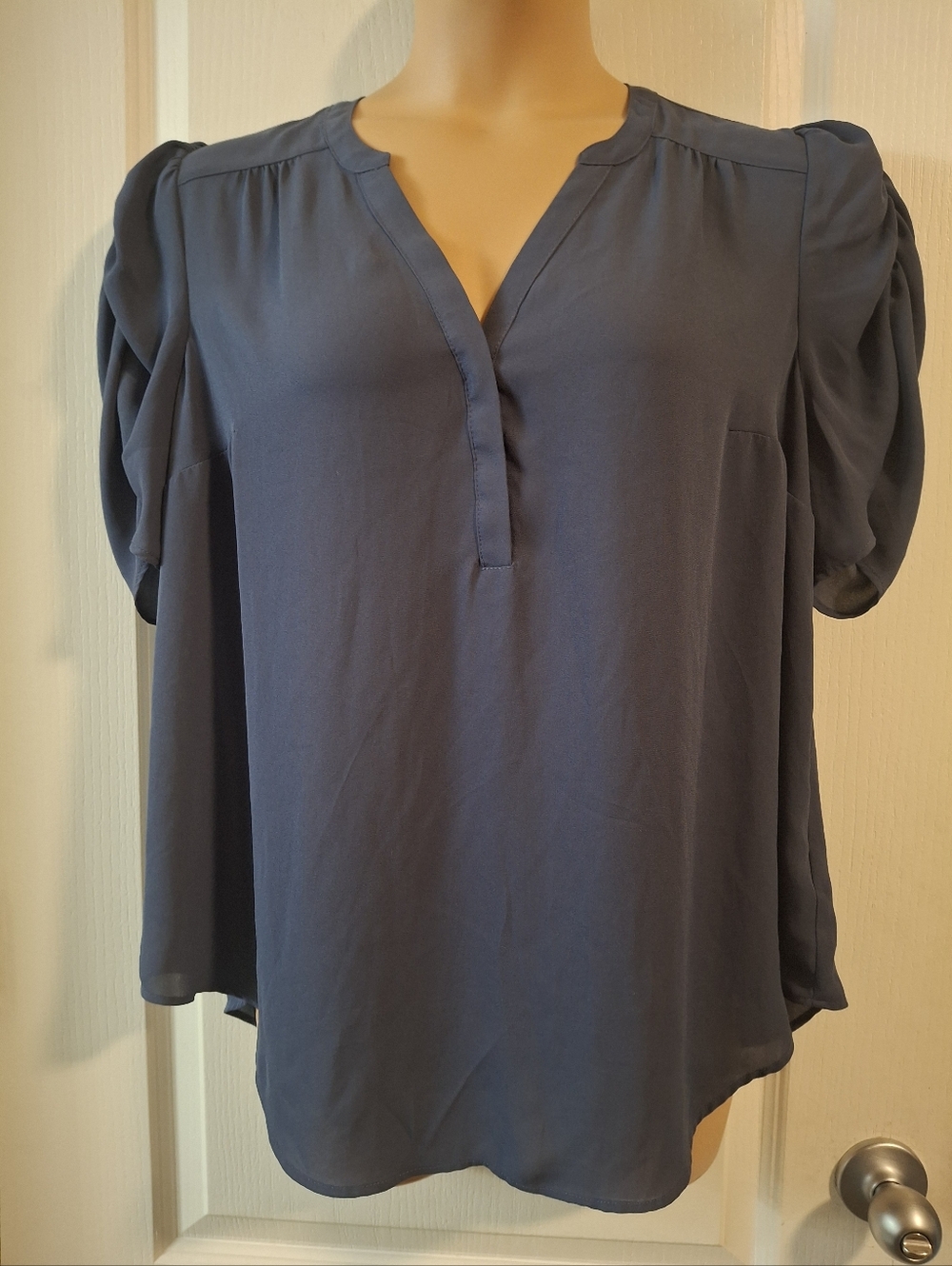 Torrid Sz 1 Women's Blue V-Neck  Blouse